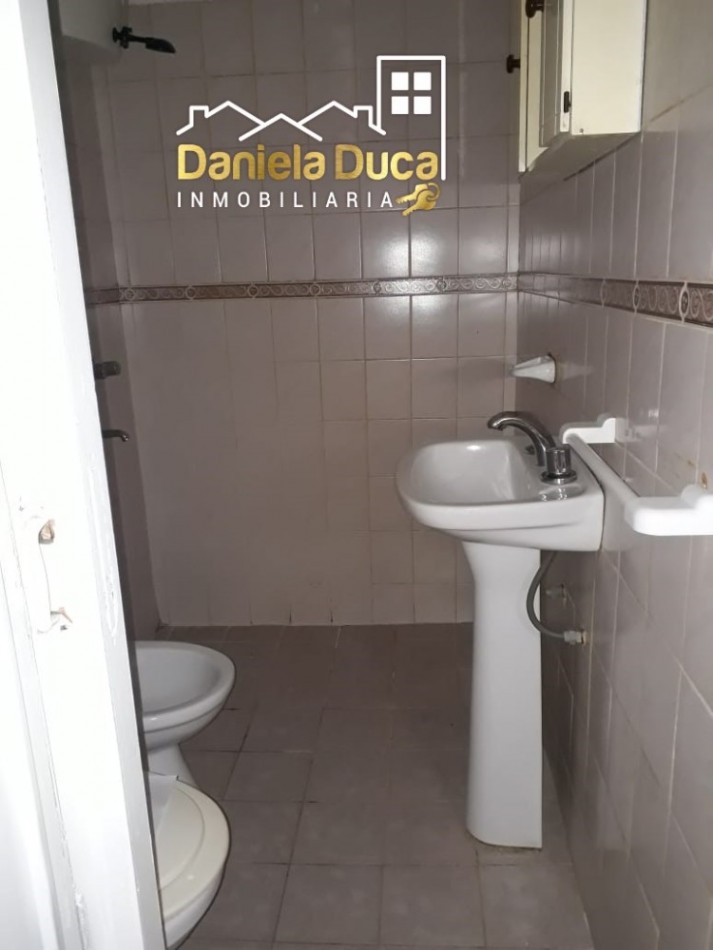 CASA/ DEPARTAMENTOS VILLA CARLOS PAZ