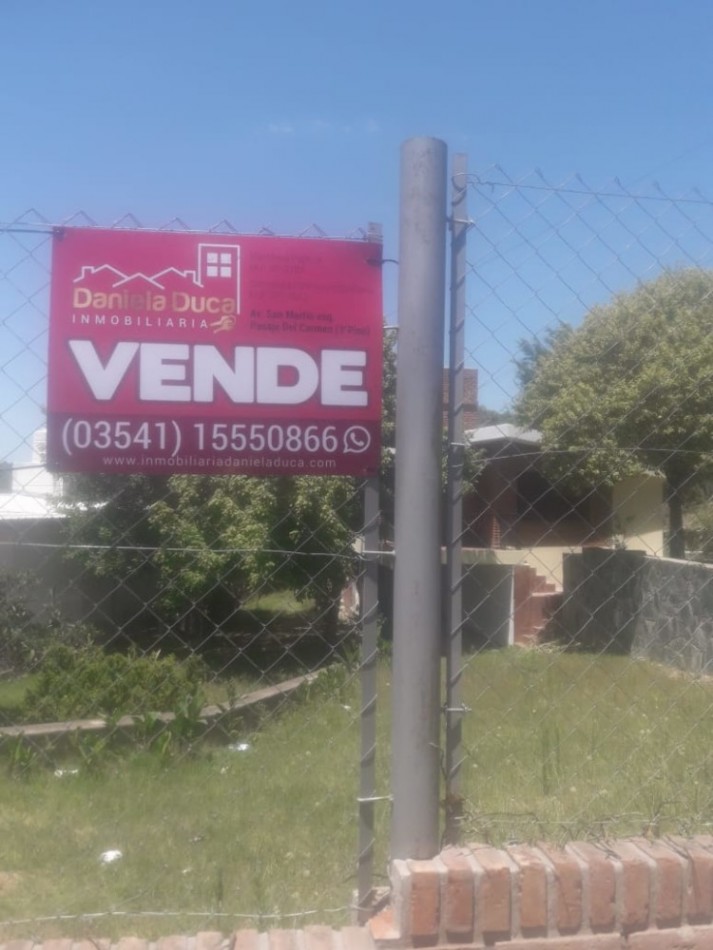 CASA EN VENTA CARLOS PAZ ENORME PATIO