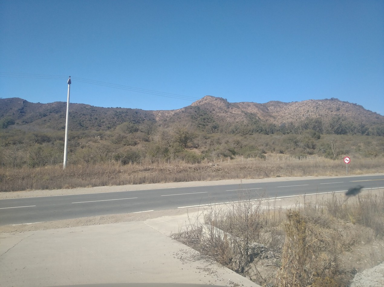 HERMOSO LOTE EN VENTA CAMINO A LAS JARILLAS