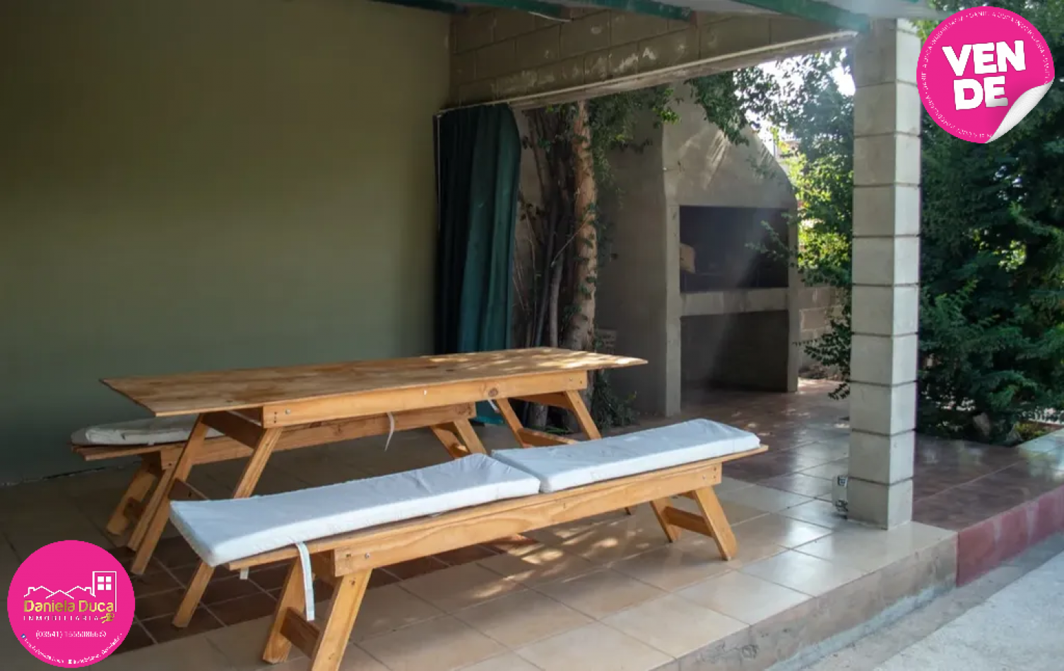 Casa En Las Sierras De Carlos Paz · Con Pileta Y Cochera · Parque · Luminoso · Vista A Carlos Paz