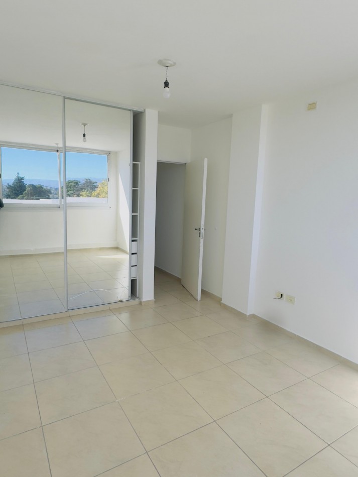 DEPARTAMENTO EN VENTA CARLOS PAZ AVENIDA