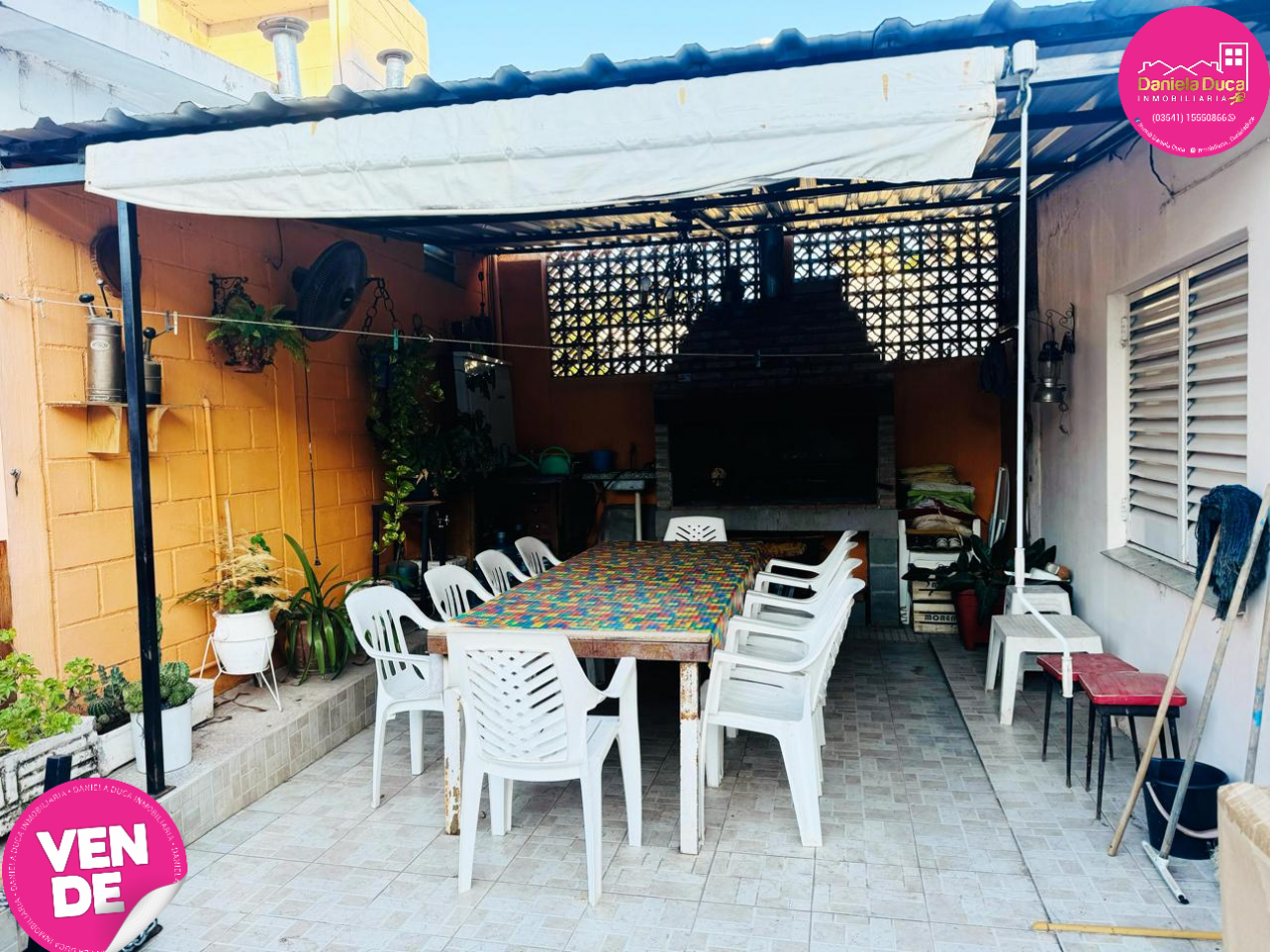 CASA VENTA FRENTE AL RIO EN LA CALERA