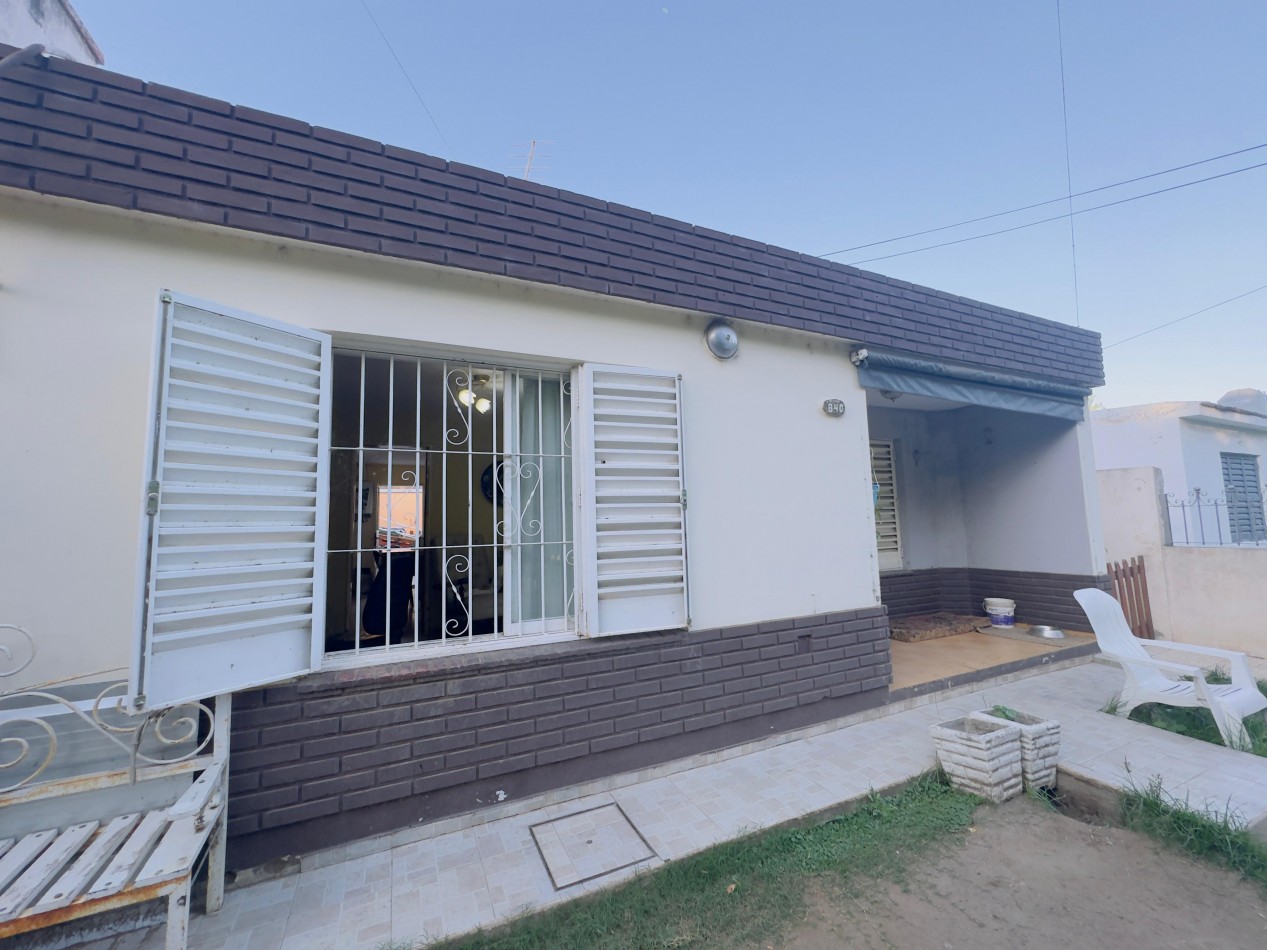 CASA VENTA FRENTE AL RIO EN LA CALERA
